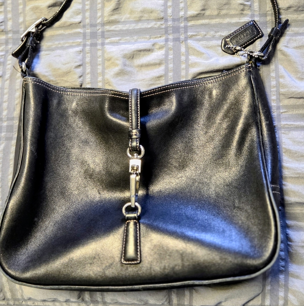 Coach Black Leather Shoulder Bag, Adjustable Strap, Pockets In And Out, Vintage